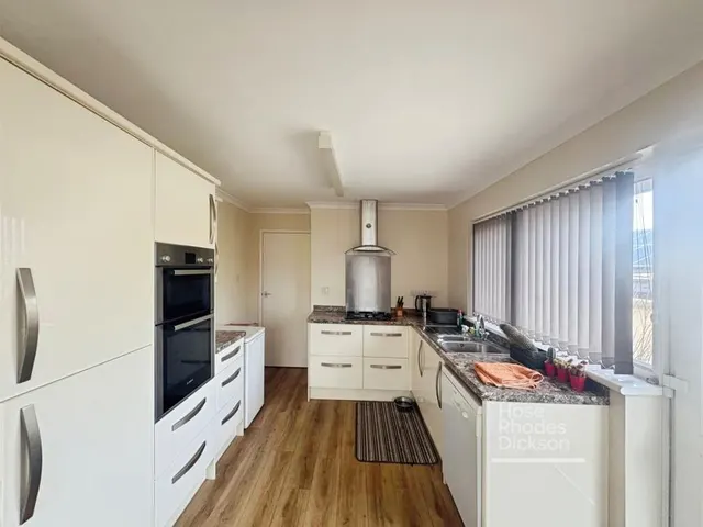 Verwood Drive, Ryde, PO33, photo 1