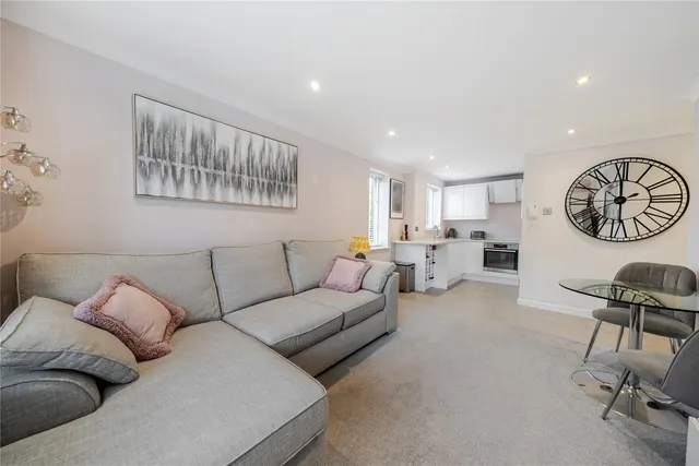 Durham Avenue, Bromley, BR2, photo 1
