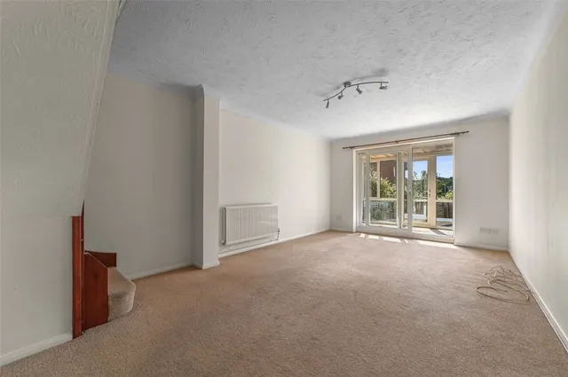 House Under Offer with 2 bedrooms in Saffron Walden, CB10, photo 3