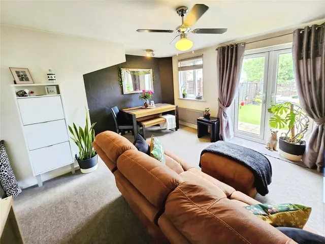 Photo 2 — Borough Way, Nuneaton, Warwickshire, CV11