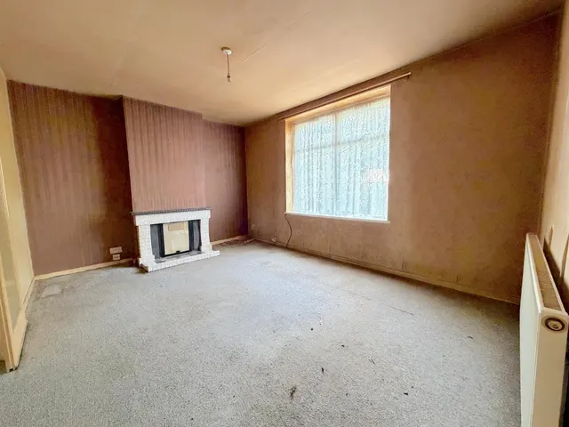 Hannah Road, Bilston, WV14, photo 2
