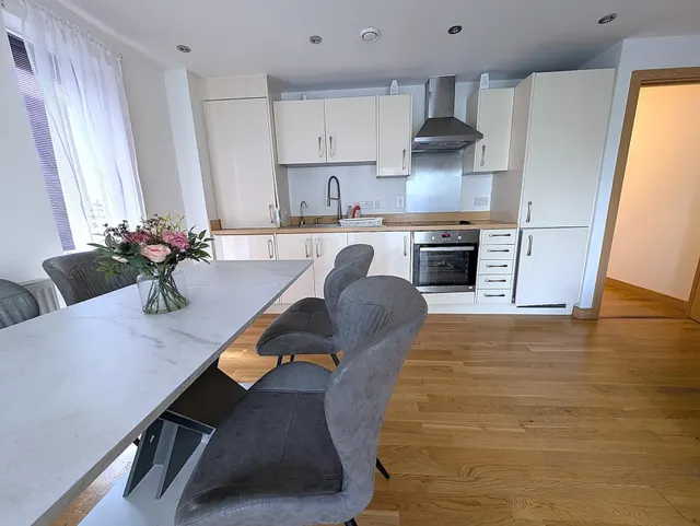 Zodiac Close, Edgware, HA8, photo 3