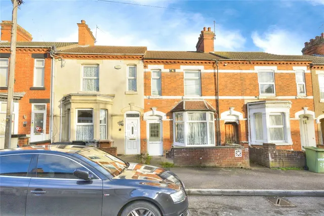 Vivian Road, Wellingborough, Northamptonshire, NN8, photo 1