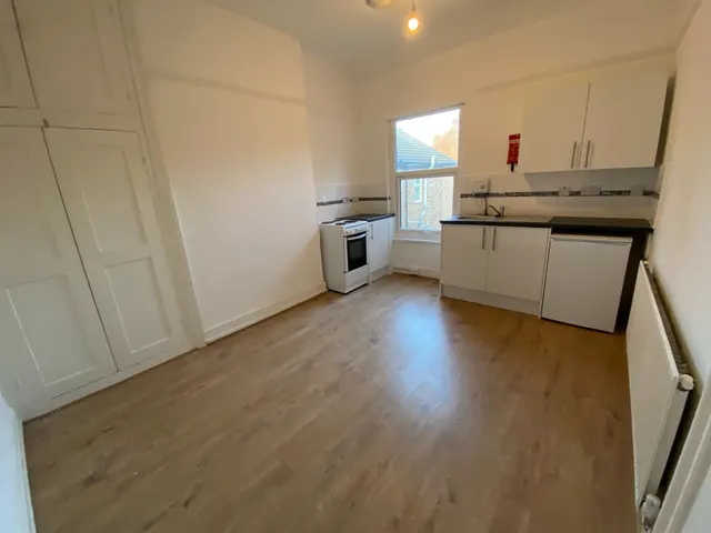 Grafton Road, MK40, photo 2
