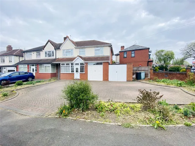 Delves Green Road, Walsall, West Midlands, WS5, photo 1