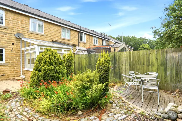 Belgravia Gardens, Roundhay, LS8, photo 2
