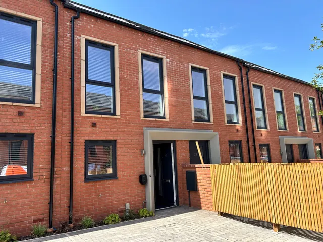 Foundry Avenue, Derby, DE1, photo 1