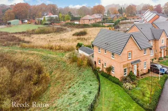 Juniper Avenue, Somerford, Cheshire, CW12, photo 1
