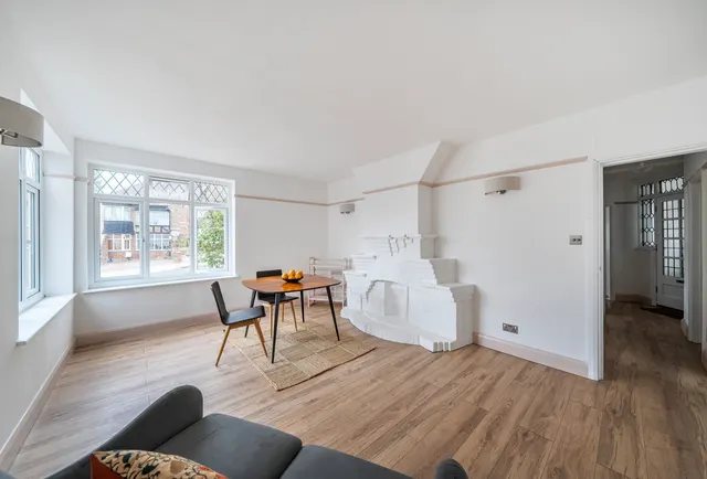 Buck Lane, London, NW9 0QG, photo 1