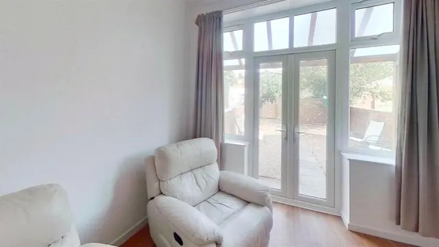 Bath Road, Southsea, PO4, photo 1