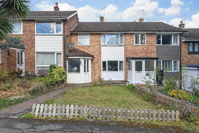 Woodcrest Walk, Reigate, RH2, photo 1