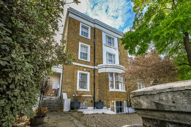 London, SE3, photo 3
