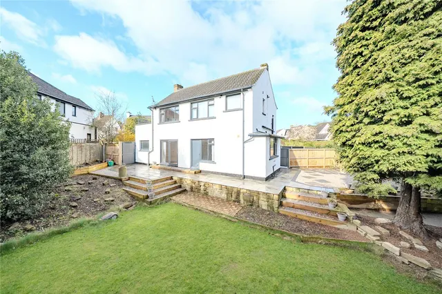 Woodhall Park Drive, Stanningley, LS28, photo 1
