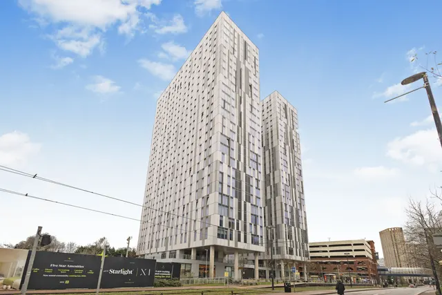 Michigan Point Tower, 11 Michigan Avenue, Salford, Greater Manchester, M50, photo 1