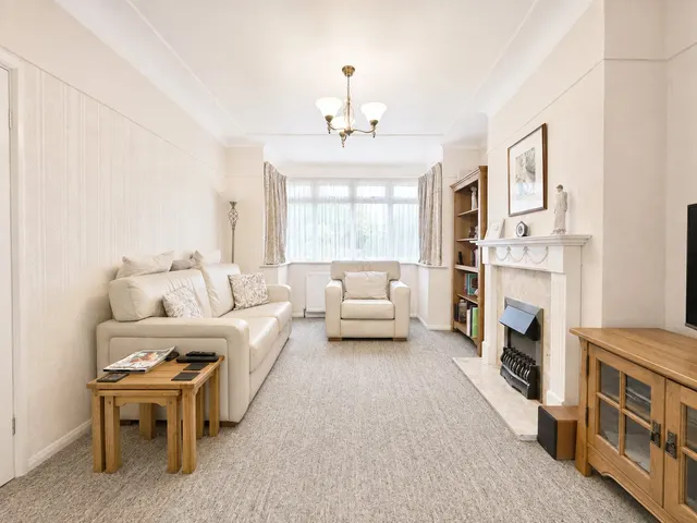 Lang Lane, West Kirby, CH48, photo 2