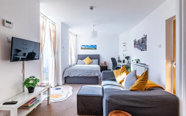 Station Court, Shirehampton, BS11, photo 1