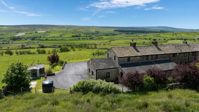 Cowling, Keighley, BD22, photo 1