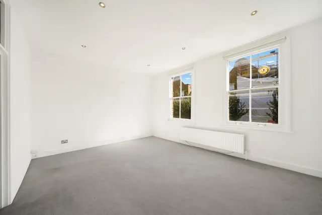 Blythe Road, London, W14, photo 2
