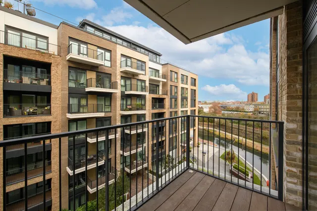 Lockgate Road, London, SW6, photo 1