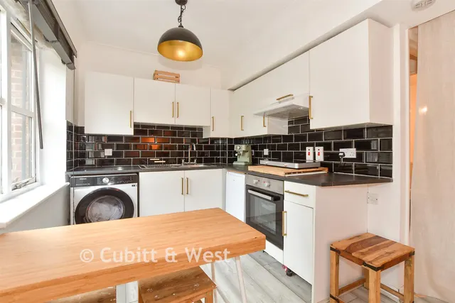 Lewis Road, Sutton, SM1, photo 1