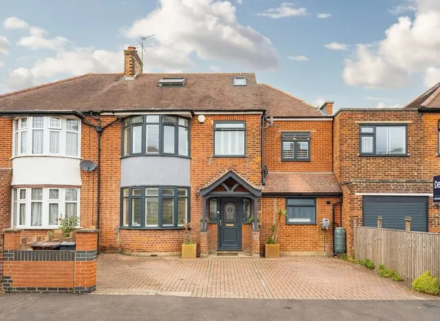 Albury Avenue, Isleworth, TW7, photo 1