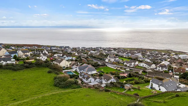 Palmwydd, Ogmore-by-Sea, Bridgend, CF32, photo 1
