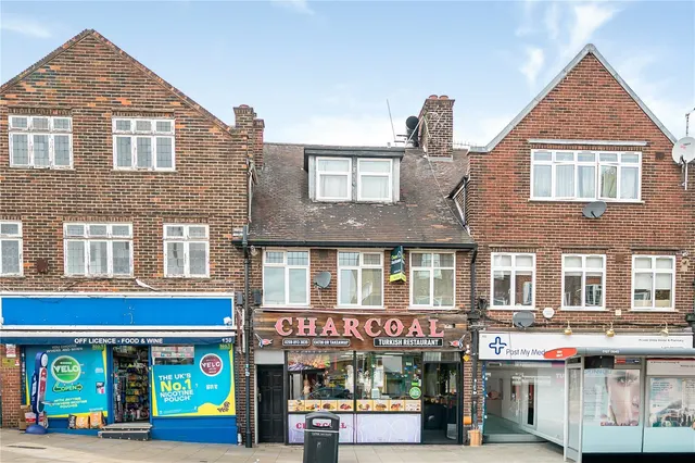 High Street, Whitton, TW2, photo 2