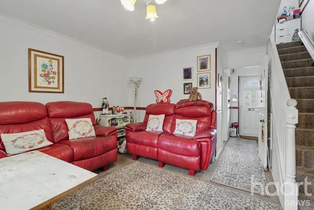 College Road, Grays, RM17, photo 3