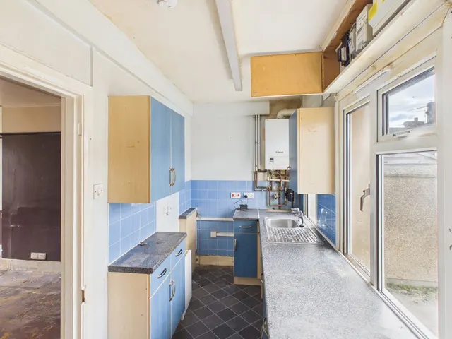 Penalverne Crescent, Penzance, TR18, photo 3