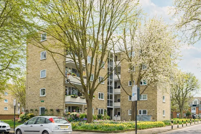 Highbury Quadrant, London, N5, photo 1