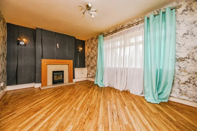 Allenby Square, Liverpool, L13, photo 3
