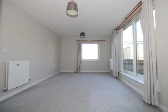 Wooldridge Close, Feltham, TW14, photo 2
