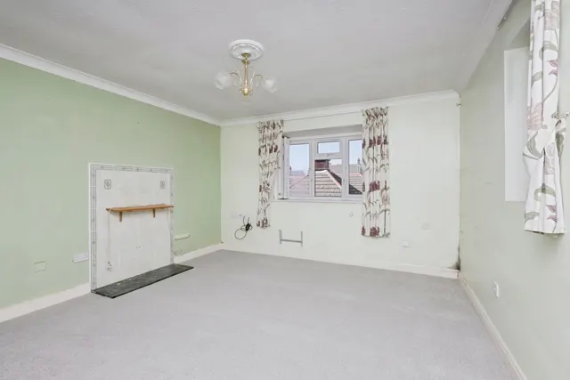 Alexandra Road, Heathfield, TN21, photo 2