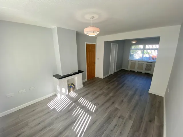 Photo 3 — Snead Court, Top Valley
