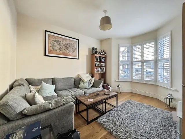Elizabeth Road, London, E6, photo 1