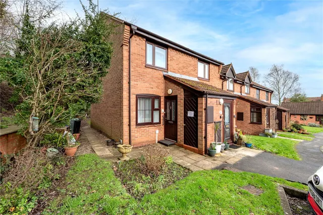 Willow Tree Drive, Barnt Green, Birmingham, Worcestershire, B45 8PB, photo 1