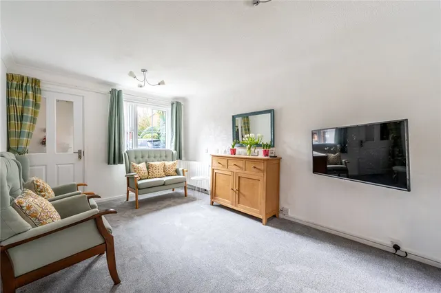 Photo 3 — Willow Tree Drive, Barnt Green, Birmingham, Worcestershire, B45 8PB