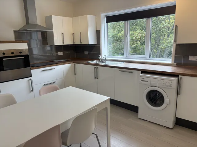 Filey Road, Scarborough, YO11, photo 3