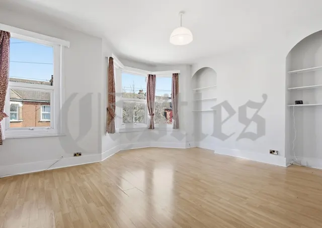 Fairbourne Road, London, N17, photo 3