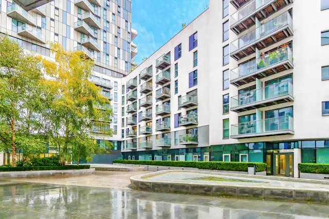 Photo 2 — Saffron Central Square, Croydon, CR0