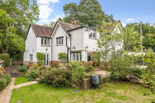 Bank, Lyndhurst, SO43, photo 2