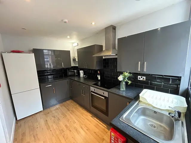 Estcourt Avenue, Headingley, LS6, photo 3