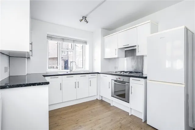 The Willoughbys, East Sheen, SW14, photo 3