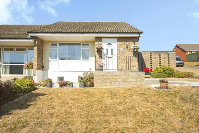Millfield Avenue, STOWMARKET, Suffolk, IP14, photo 1