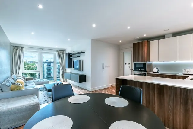 Horizon House, Battersea Reach, SW18, photo 3
