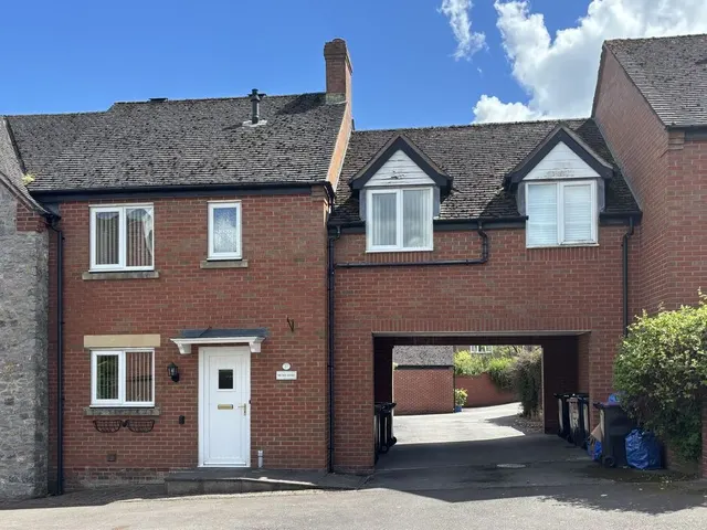 Hunters Gate, Much Wenlock, Shropshire TF13 6BW, photo 1