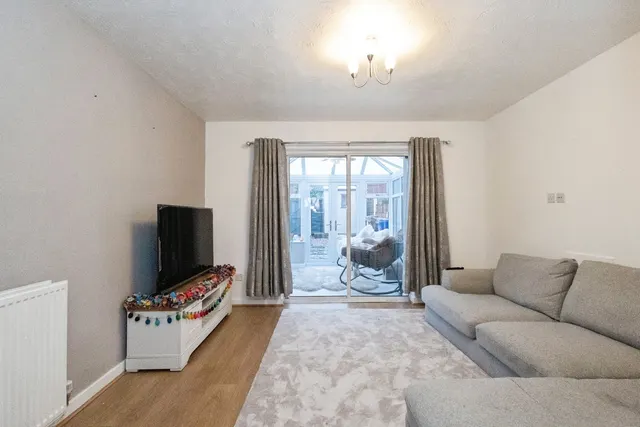 Photo 2 — Southfield Close, Dukinfield, Greater Manchester, SK16