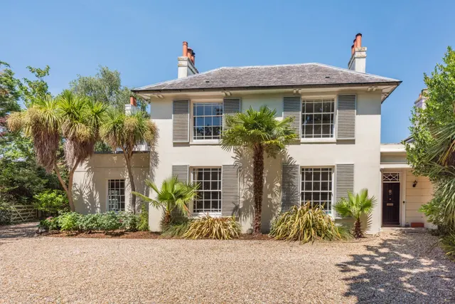 Havant Road, Emsworth, PO10, photo 1