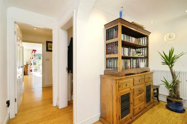 Stratford Road, Hockley Heath, B94, photo 2