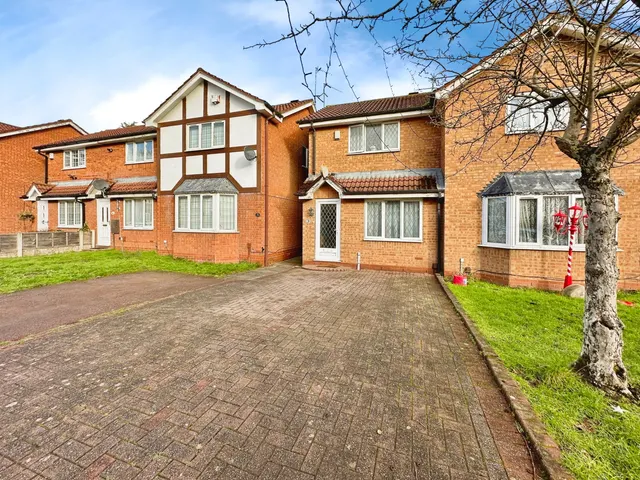 Shayler Grove, Wolverhampton, WV2, photo 1